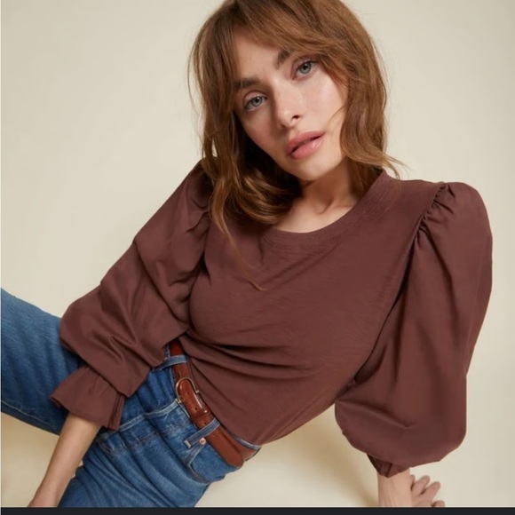 Nation LTD Tops - Nation LTD Carly Voluminous Contrast Tee in Pinot Noir Size XS